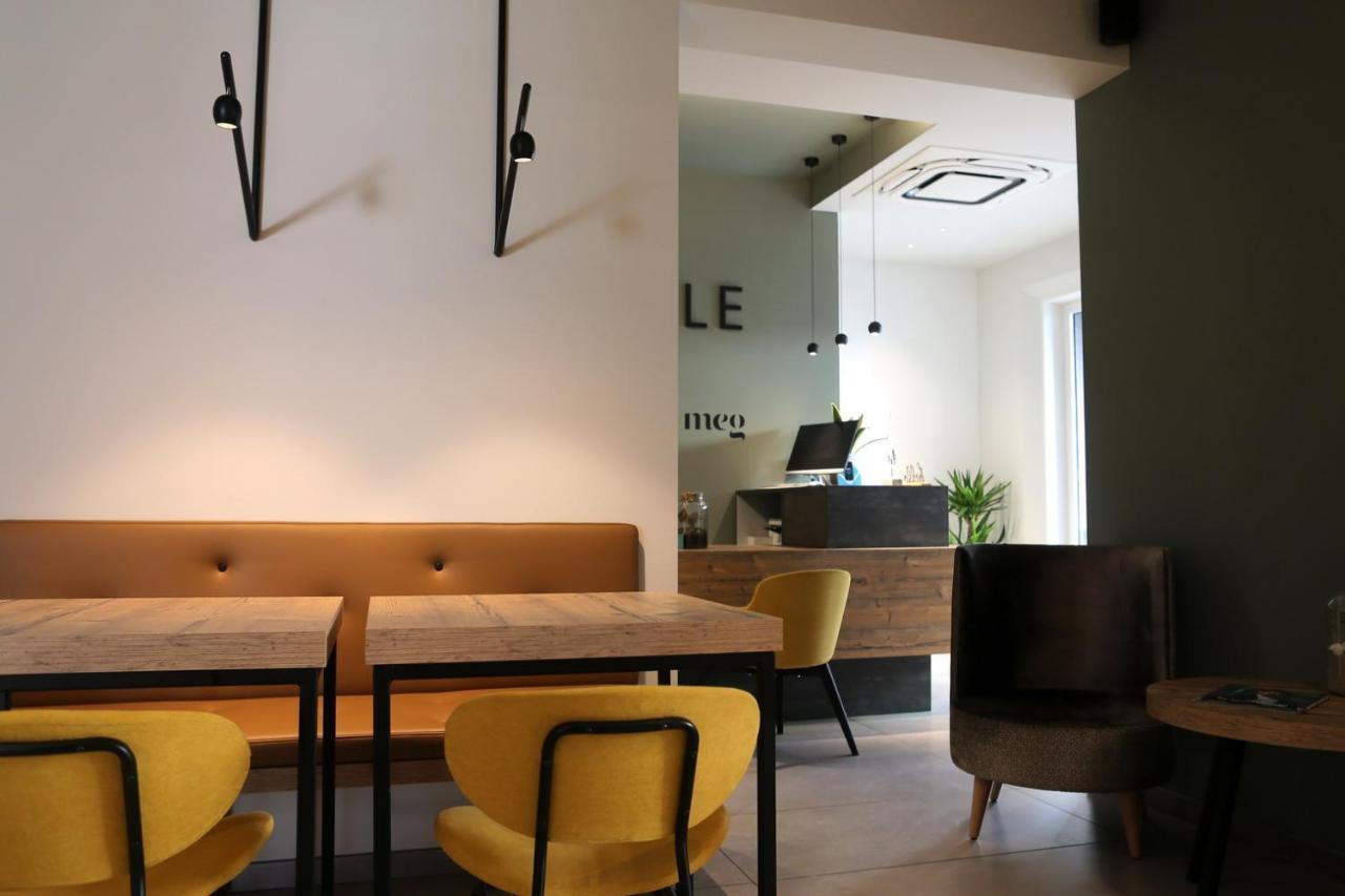 Meg Lifestyle Hotel & Apartaments Ричоне Екстериор снимка