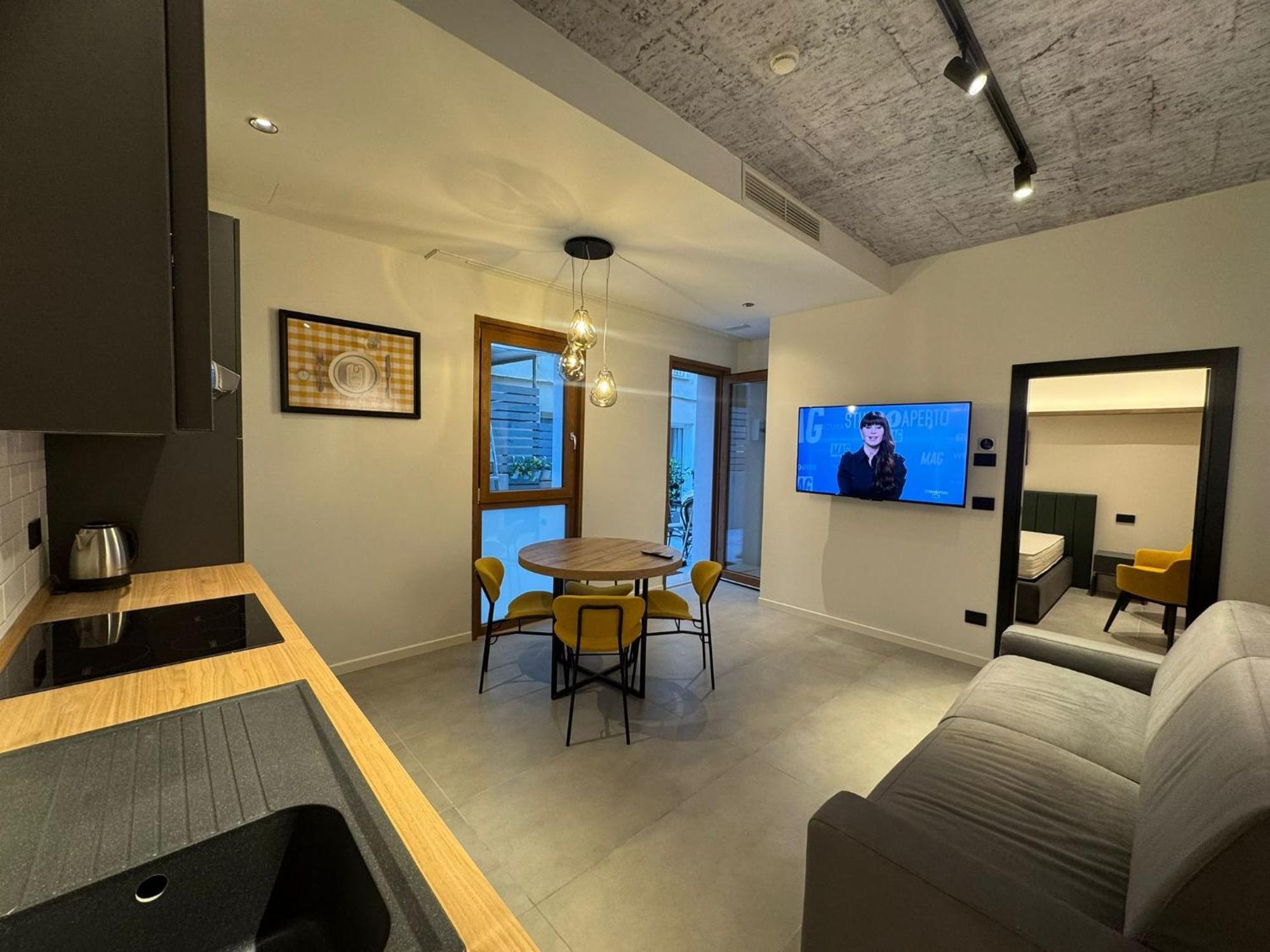 Meg Lifestyle Hotel & Apartaments Ричоне Екстериор снимка