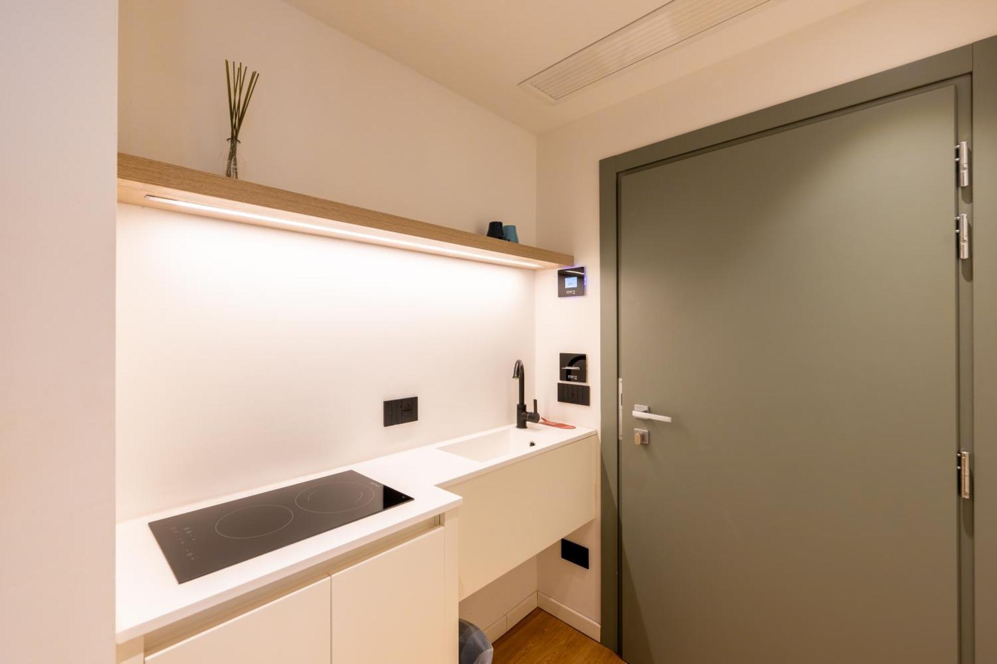 Meg Lifestyle Hotel & Apartaments Ричоне Екстериор снимка